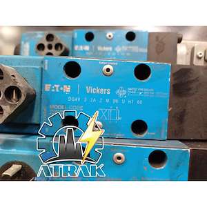 هیدرولیک پنوماتیک اترک 09129171805 شیر هیدرولیک ویکرز EATON DG4V-3–2A-Z-M